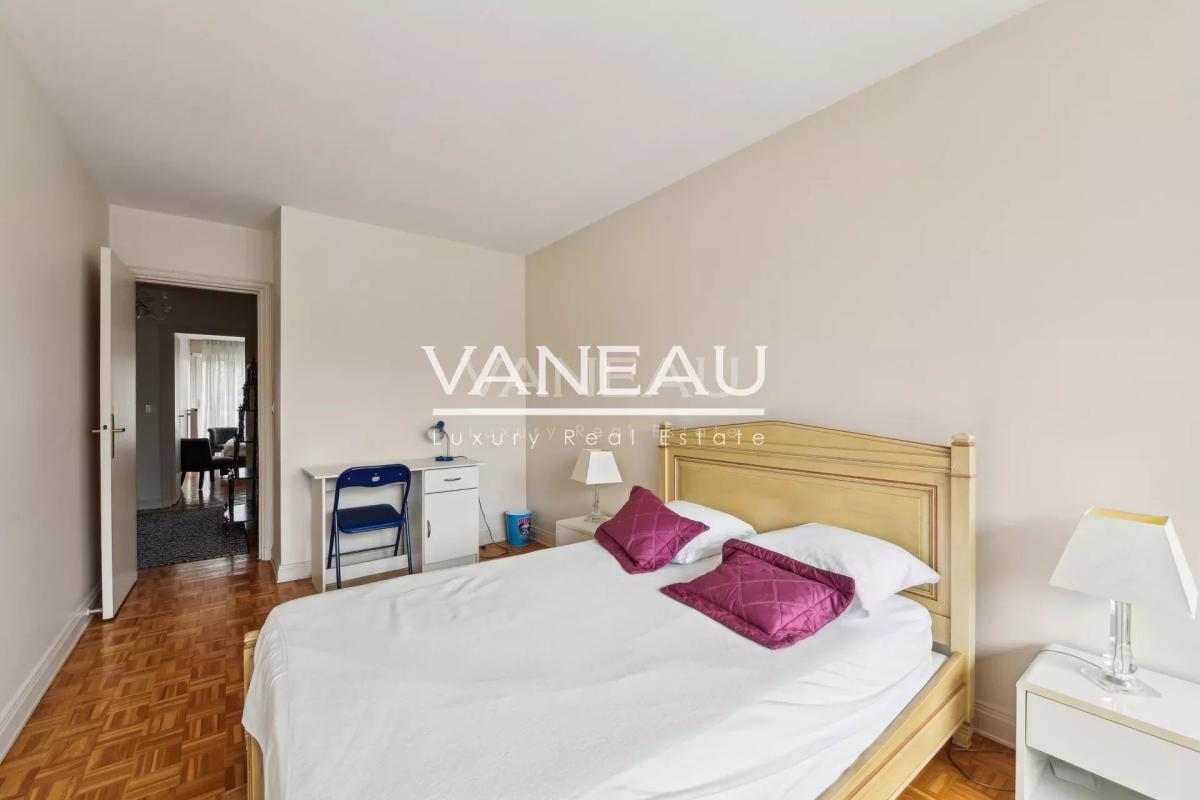 PARIS XIIIe _VAL DE GRACE / ARAGO : 3 CHAMBRES MEUBLEE