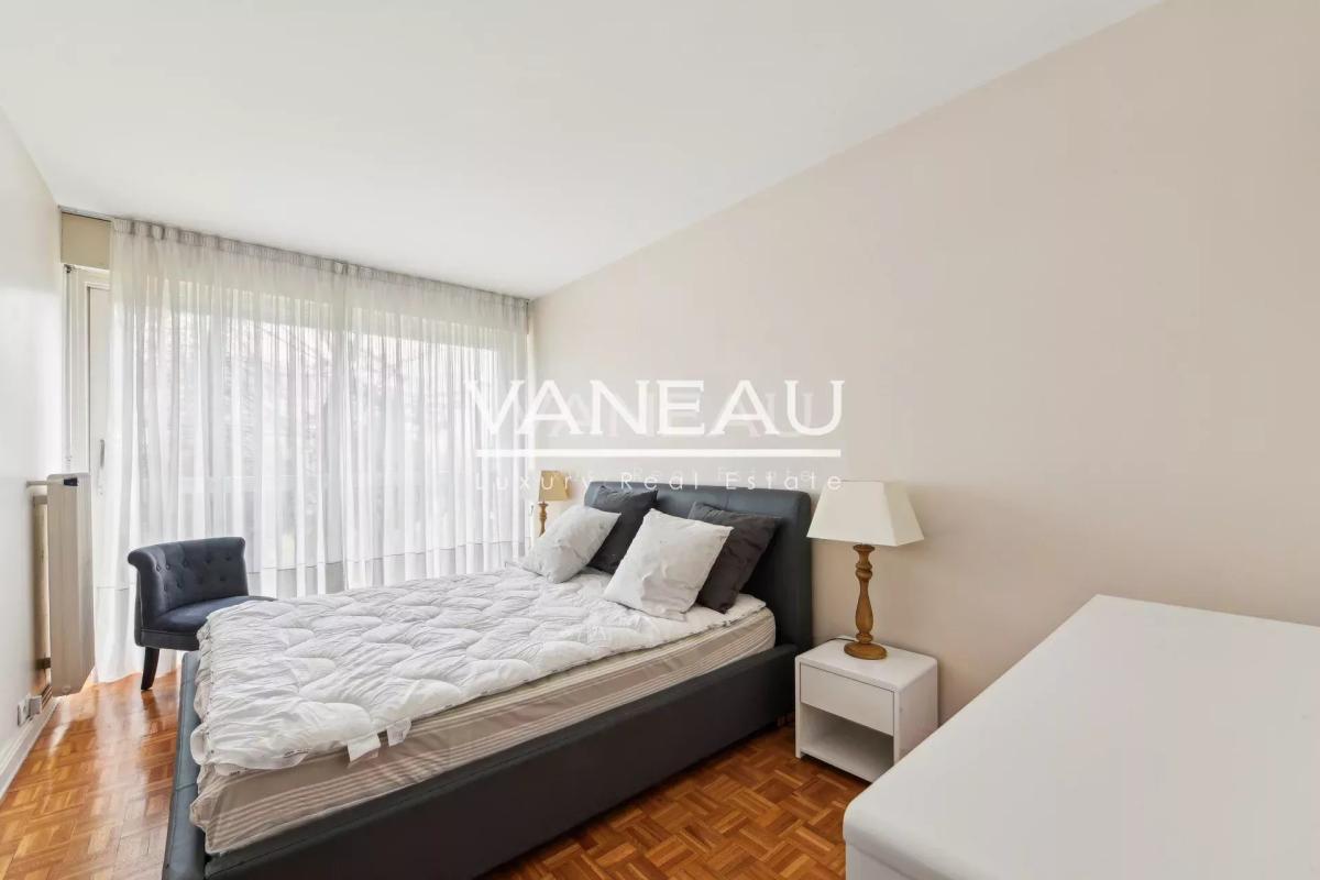 PARIS XIIIe _VAL DE GRACE / ARAGO : 3 CHAMBRES MEUBLEE