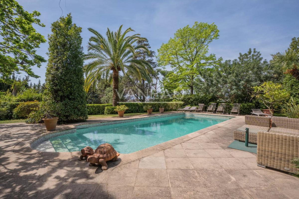 06400 - Cannes – Oxford - Vue mer - Quartier résidentiel recherc