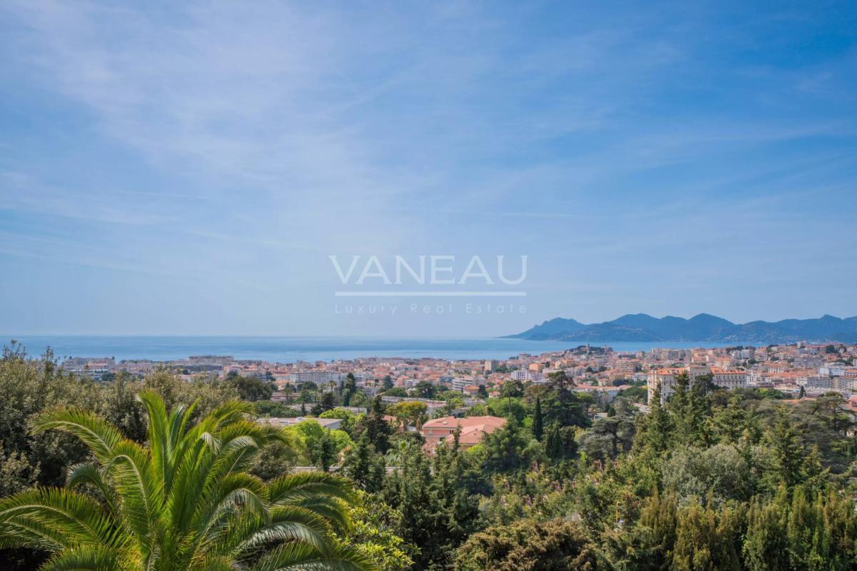 06400 - Cannes – Oxford - Vue mer - Quartier résidentiel recherc