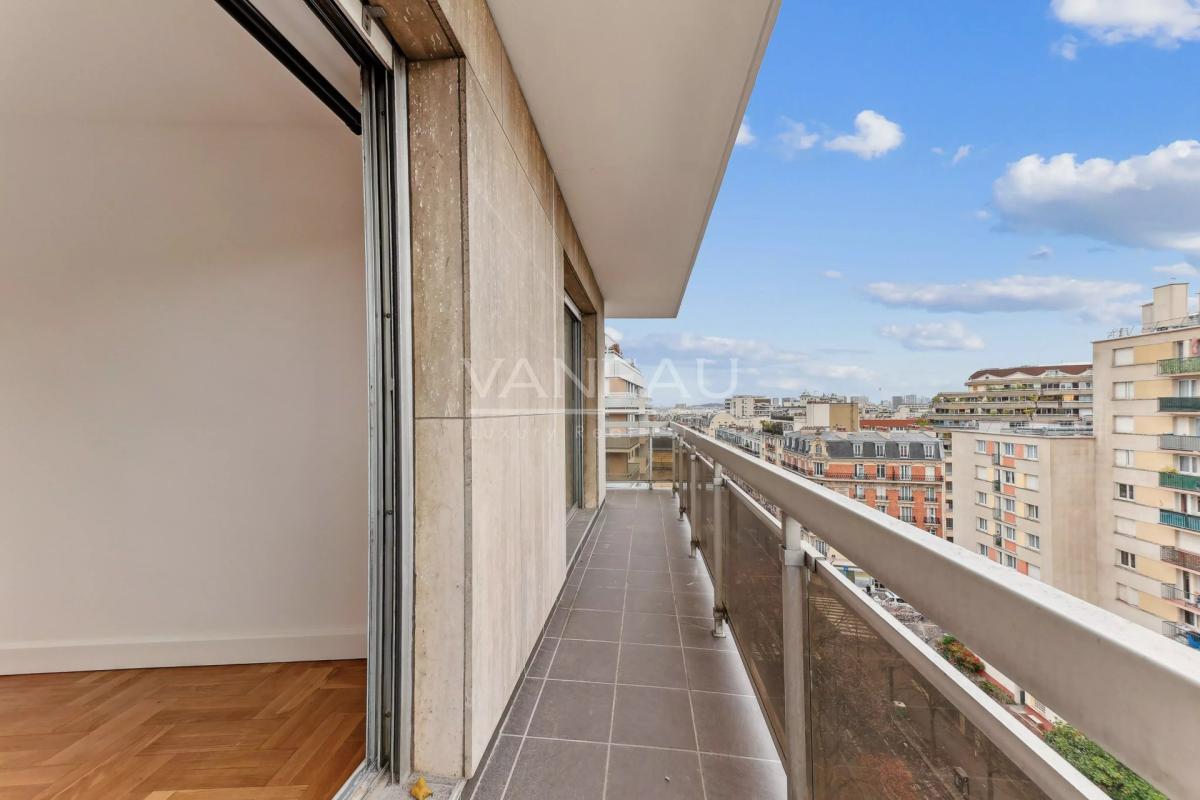 PARIS XVe Saint-Lambert - Bel appartement familial au dernier ét