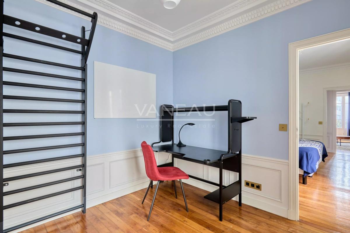 LOCATION MEUBLÉE - 2 CHAMBRES