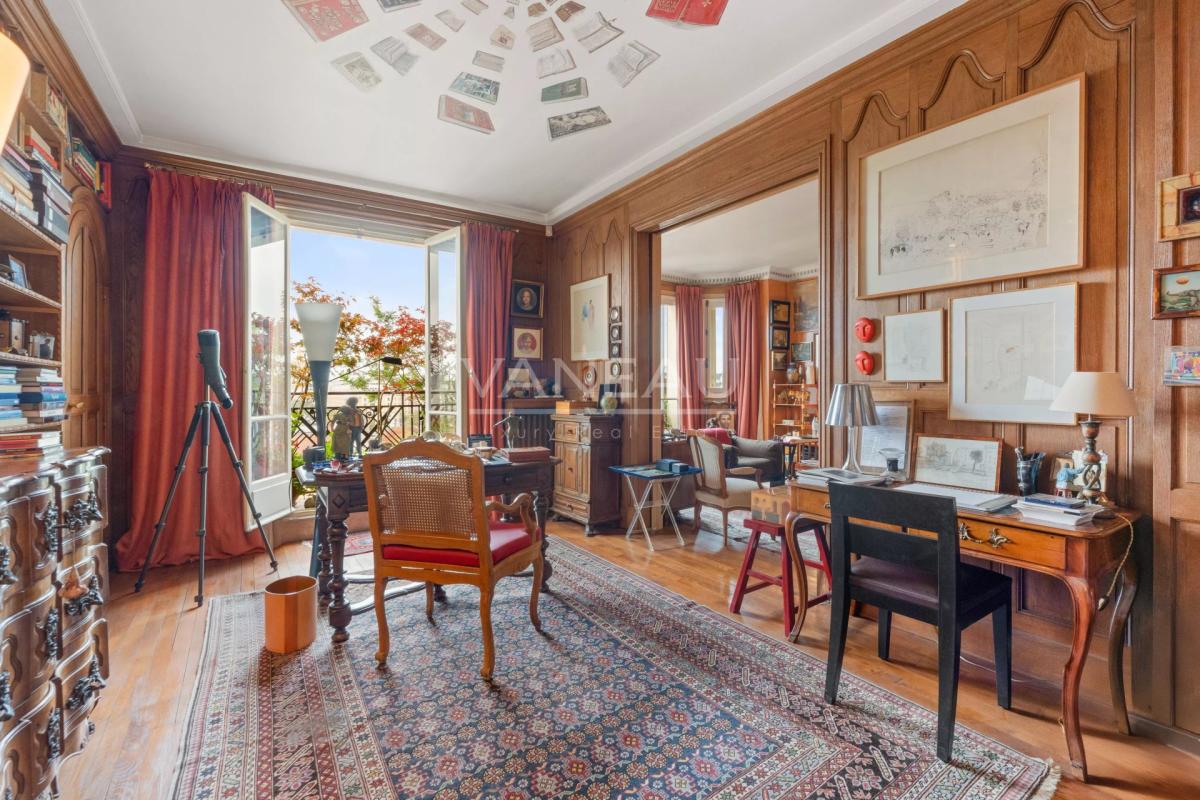 Prestigious 234 m² Apartment with Eiffel Tower Views