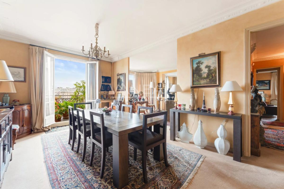 Prestigious 234 m² Apartment with Eiffel Tower Views