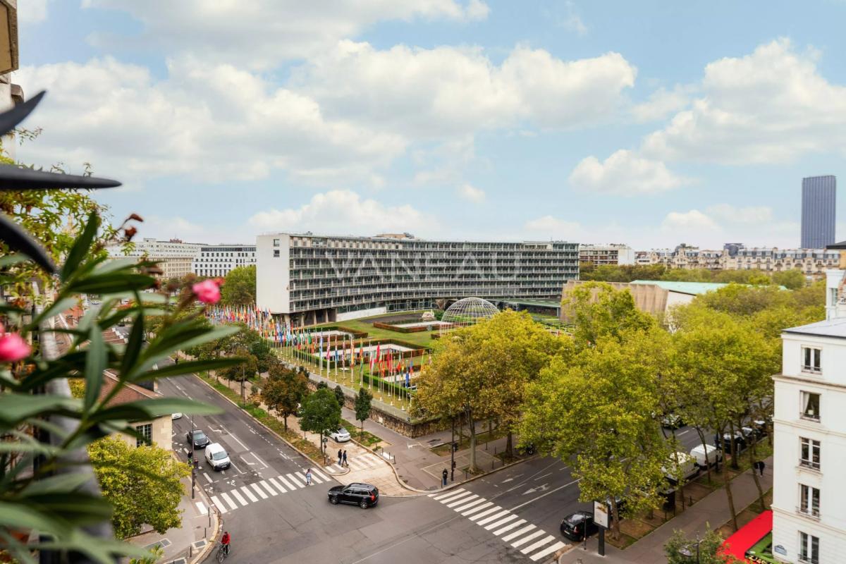 Prestigious 234 m² Apartment with Eiffel Tower Views