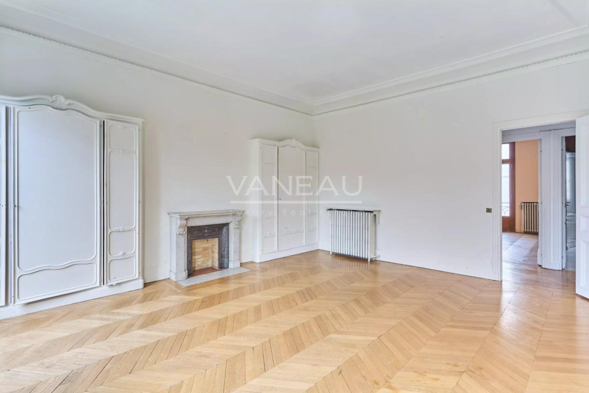 HÔTEL PARTICULIER – AVENUE FOCH – PARIS XVI