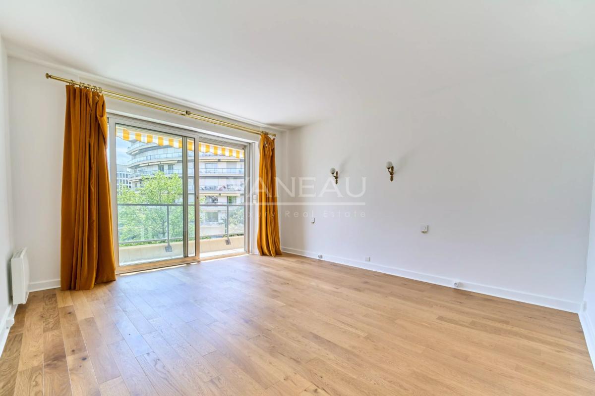 NEUILLY - MAIRIE - RESIDENCE CLUB DE NEUILLY