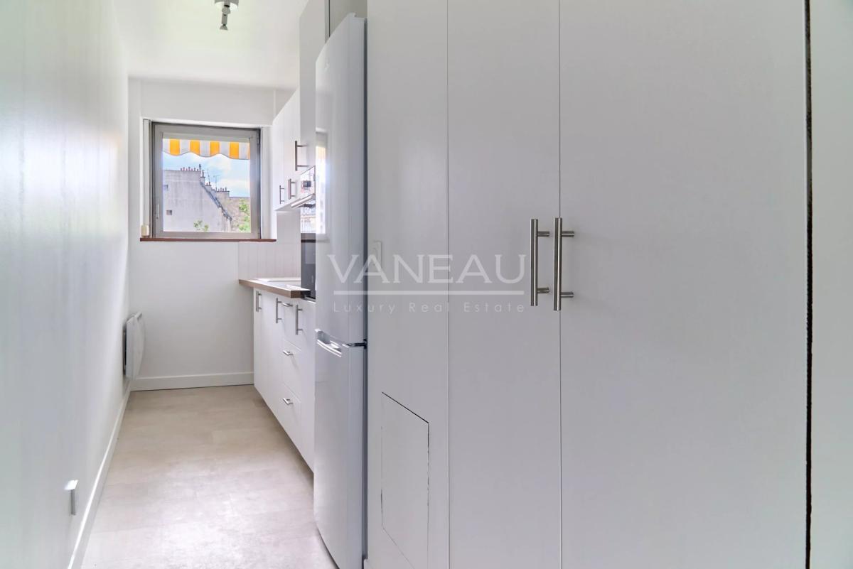 NEUILLY - MAIRIE - RESIDENCE CLUB DE NEUILLY