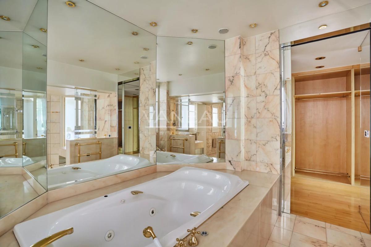 Paris XVIe - Immeubles Walter - Appartement familial et de récep