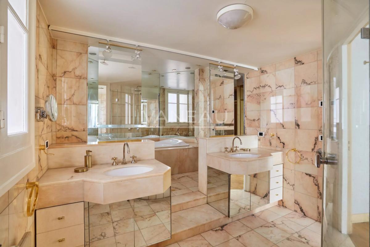 Paris XVIe - Immeubles Walter - Appartement familial et de récep
