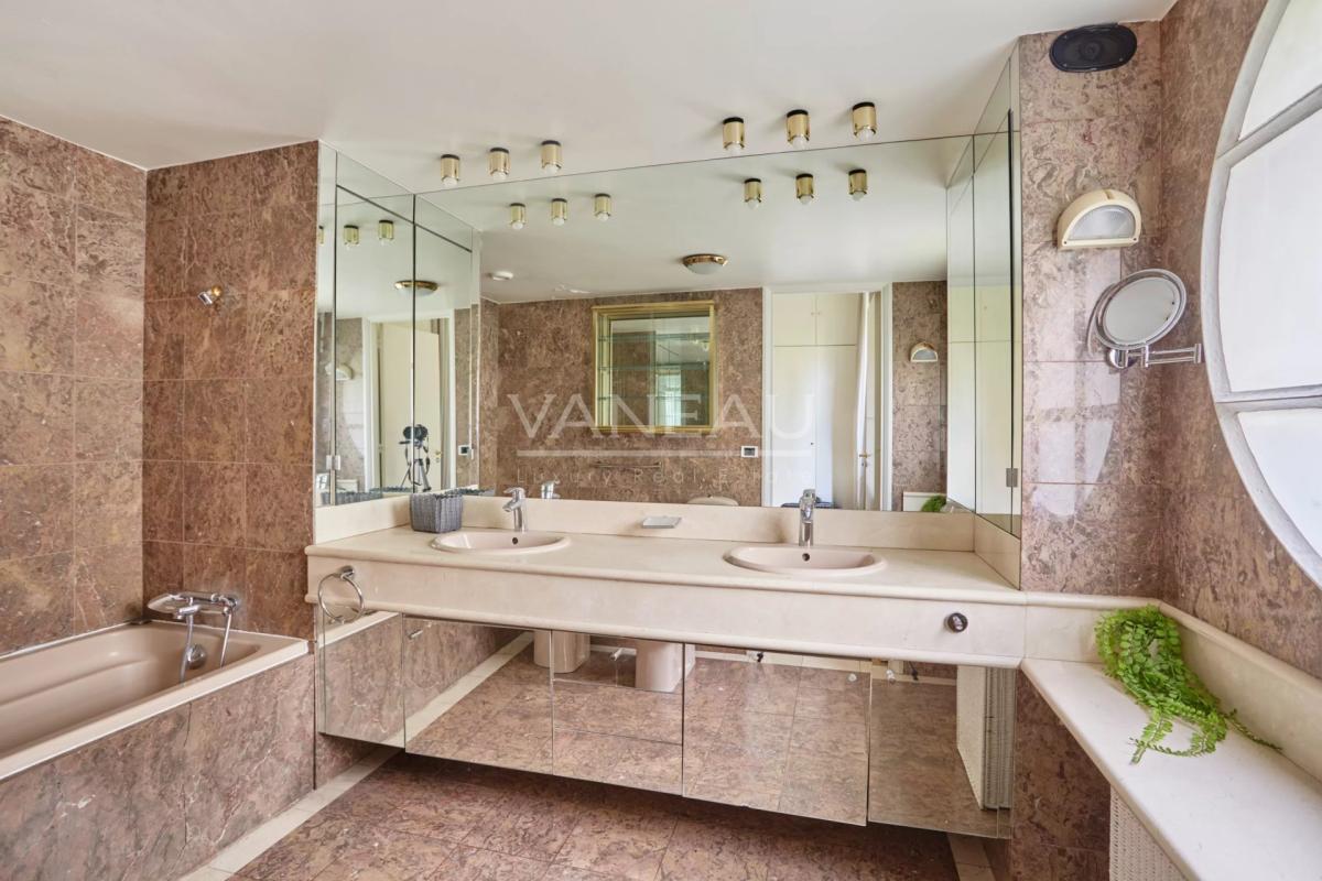 Paris XVIe - Immeubles Walter - Appartement familial et de récep