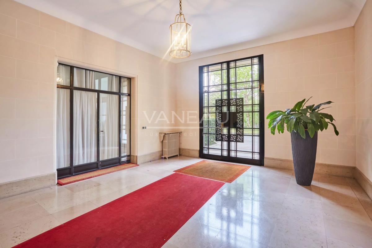 Paris XVIe - Immeubles Walter - Appartement familial et de récep