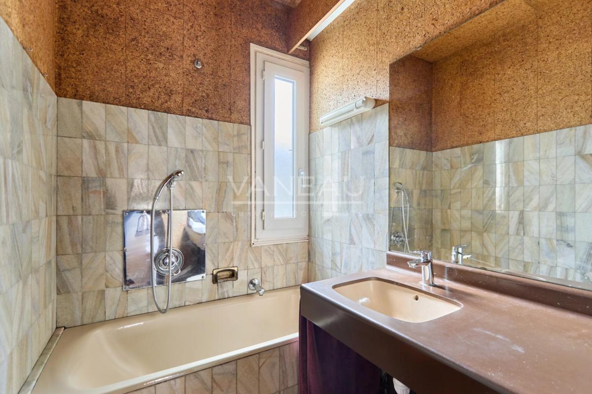 Paris XVe - Volontaires - Appartement en étage élevé