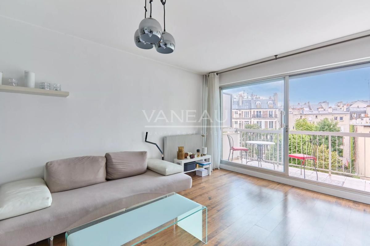Paris VIe - Studio sur jardin Assas