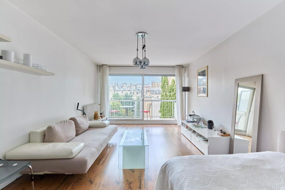 Paris VIe - Studio sur jardin Assas