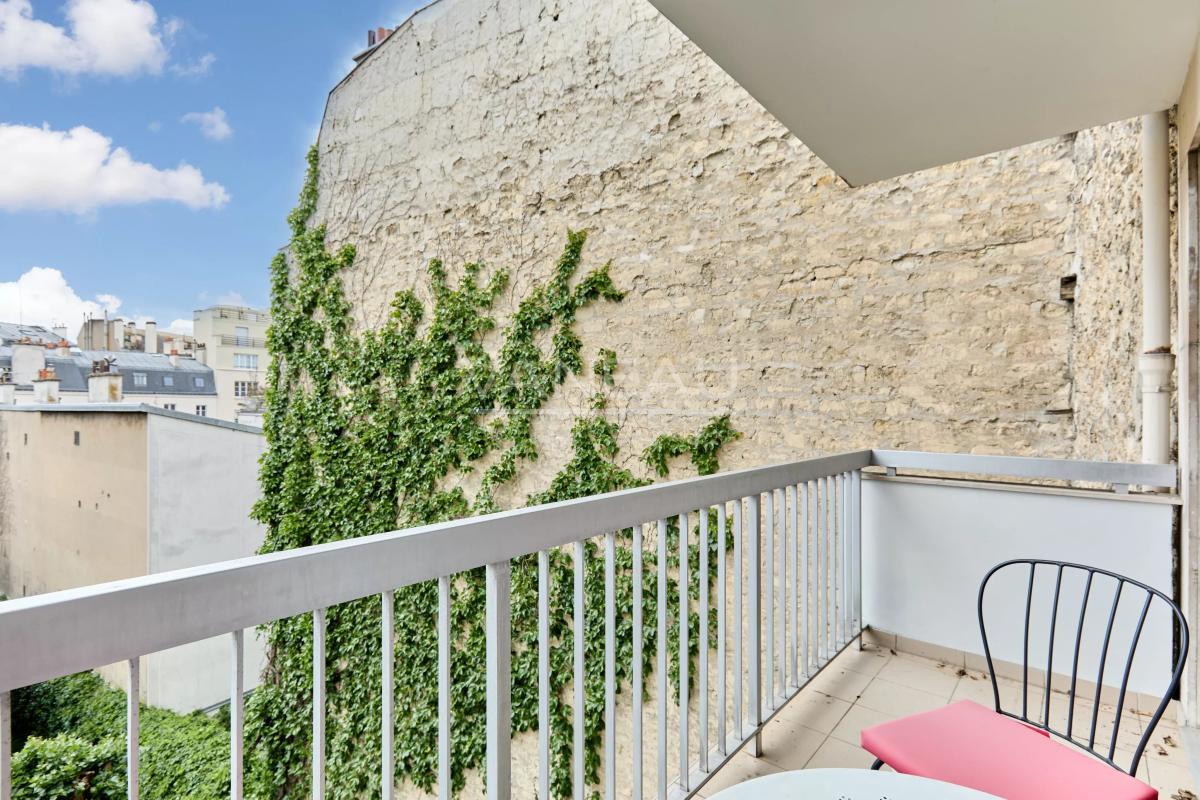 Paris VIe - Studio sur jardin Assas