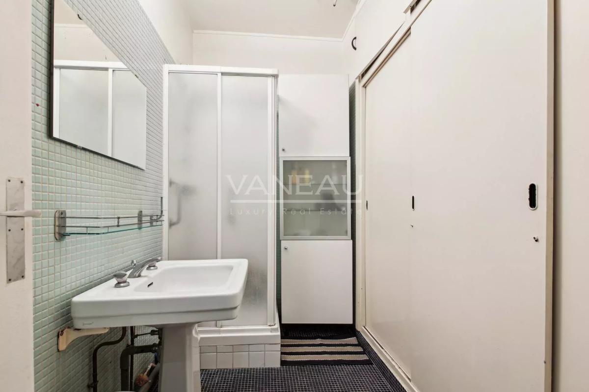 Neuilly - Appartement familial avec balcon sur jardin