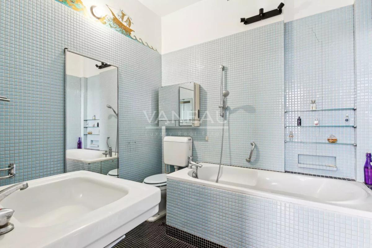 Neuilly - Appartement familial avec balcon sur jardin