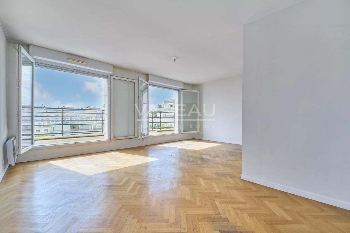 Boulogne centre étage élevé 4 pièces avec terrasse