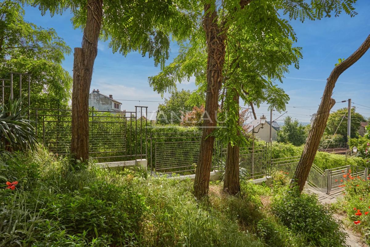Suresnes Mont-Valérien - Appartement lumineux avec vue dégagée