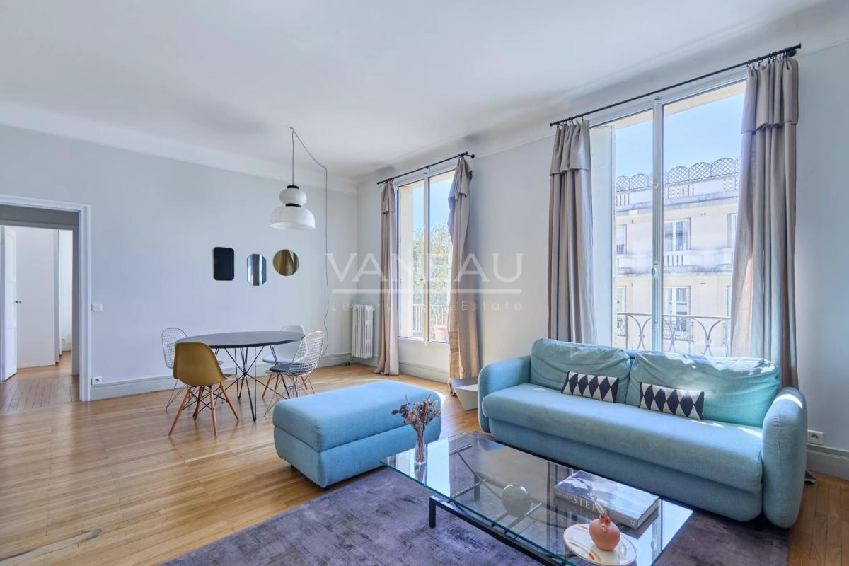 Paris XVIème - Appartement  rénové - Art déco