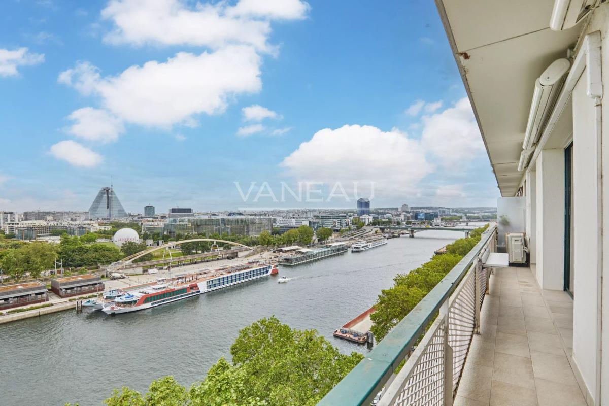 PARIS XVIè – EGLISE D'AUTEUIL - QUAI - VUE SEINE ET MONUMENTS