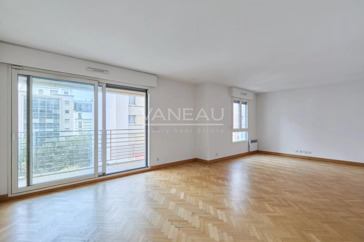 Appartement familial 4 chambres avec balcon et terrasse