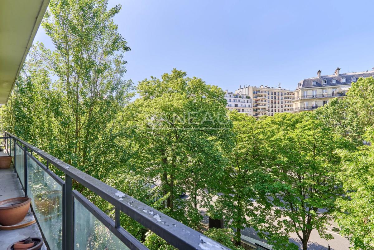 PARIS XVIe - Henri Martin - Appartement familial d'angle Etage E