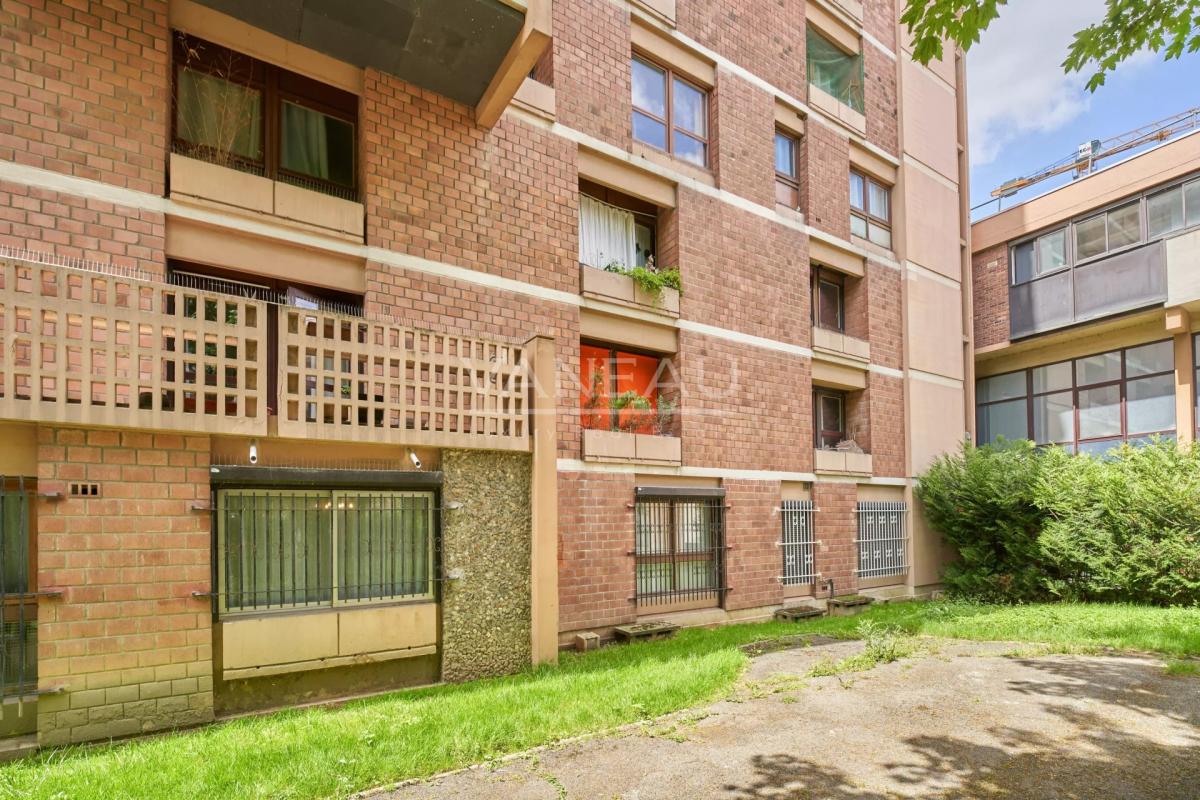 Quartier le Petit Pantin – 60 m² RDC sécurisé au calme sur jardi