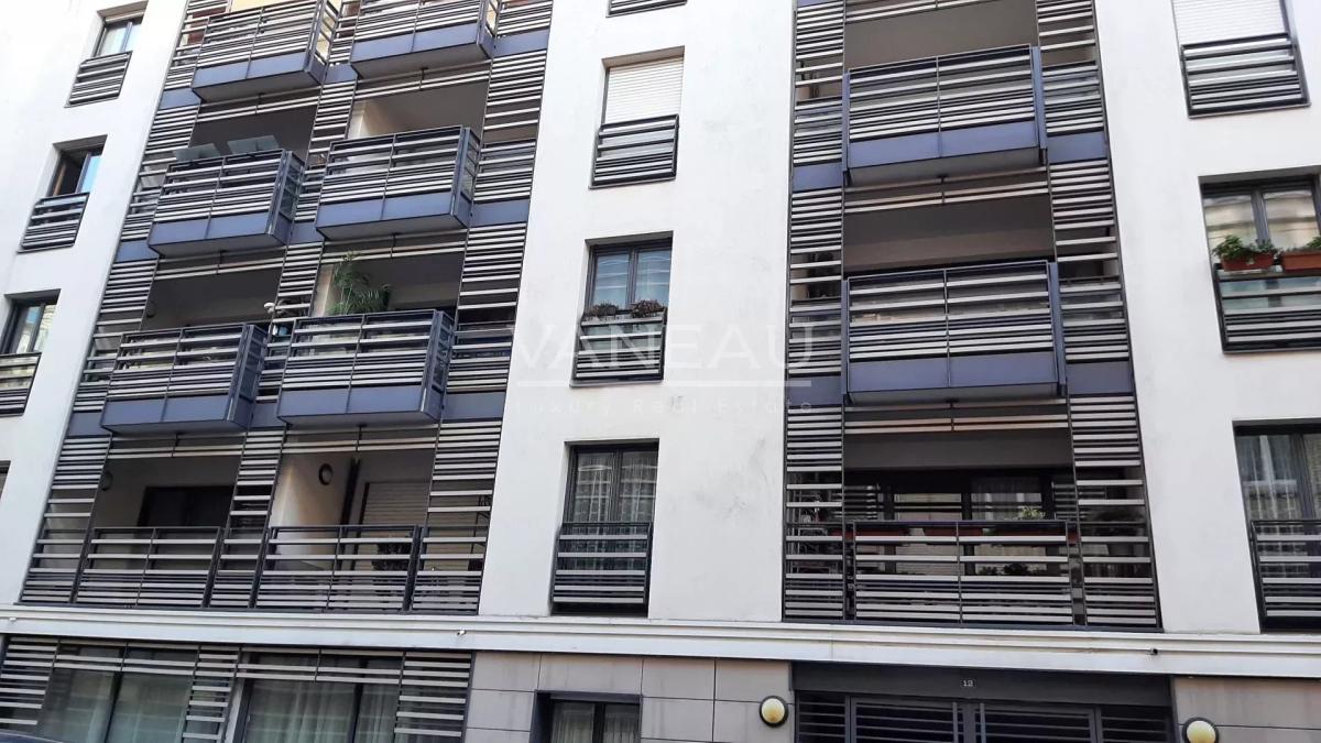 LOCATION MEUBLÉE 2 pièces - PARIS 15ème