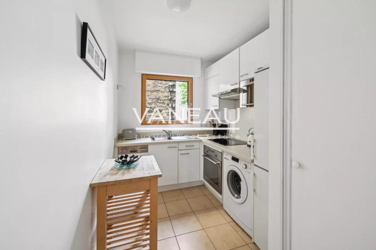 LOCATION MEUBLÉE 2 pièces - PARIS 15ème