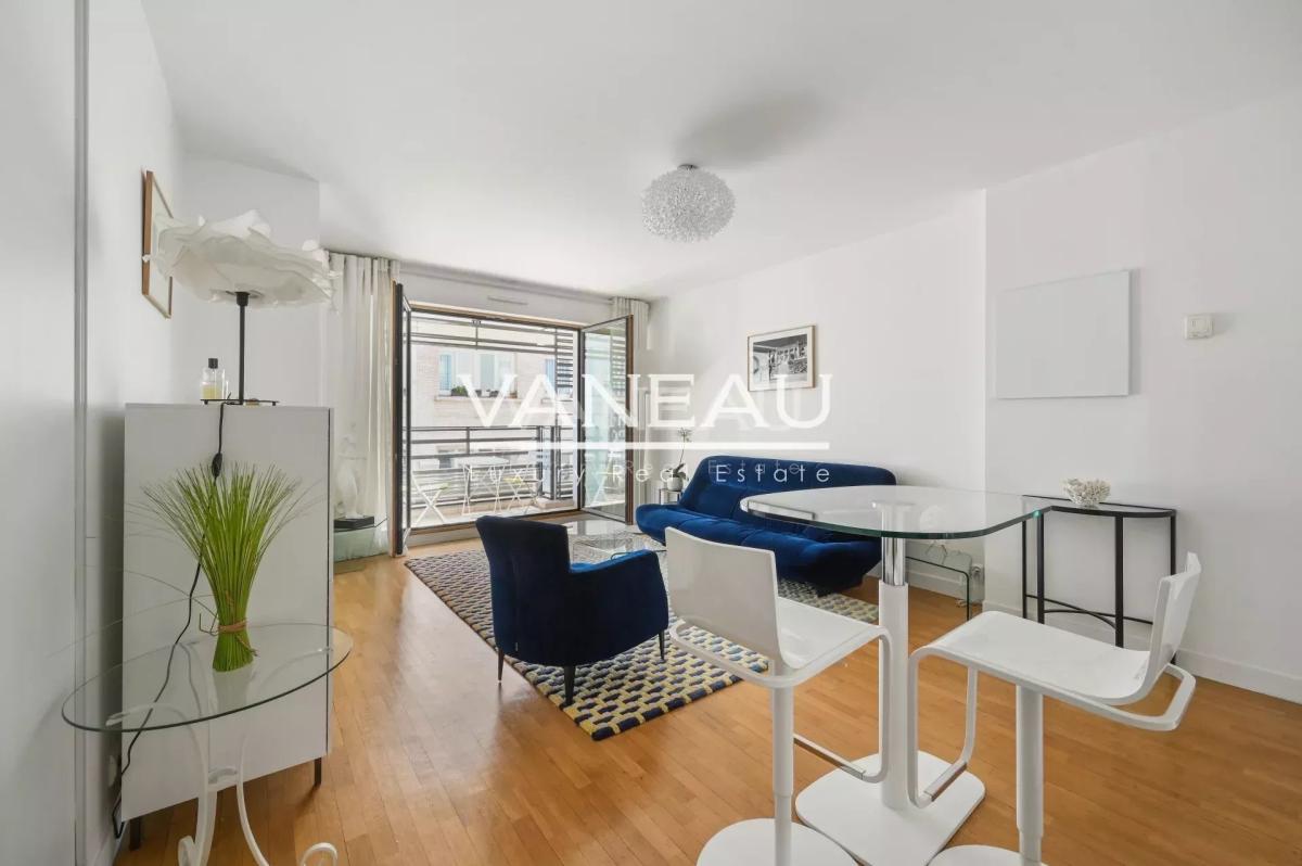 LOCATION MEUBLÉE 2 pièces - PARIS 15ème