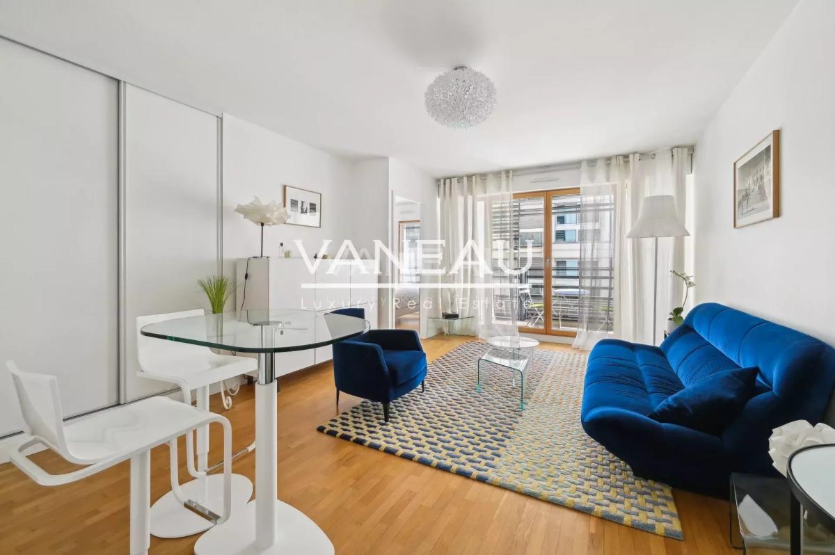 LOCATION MEUBLÉE 2 pièces - PARIS 15ème