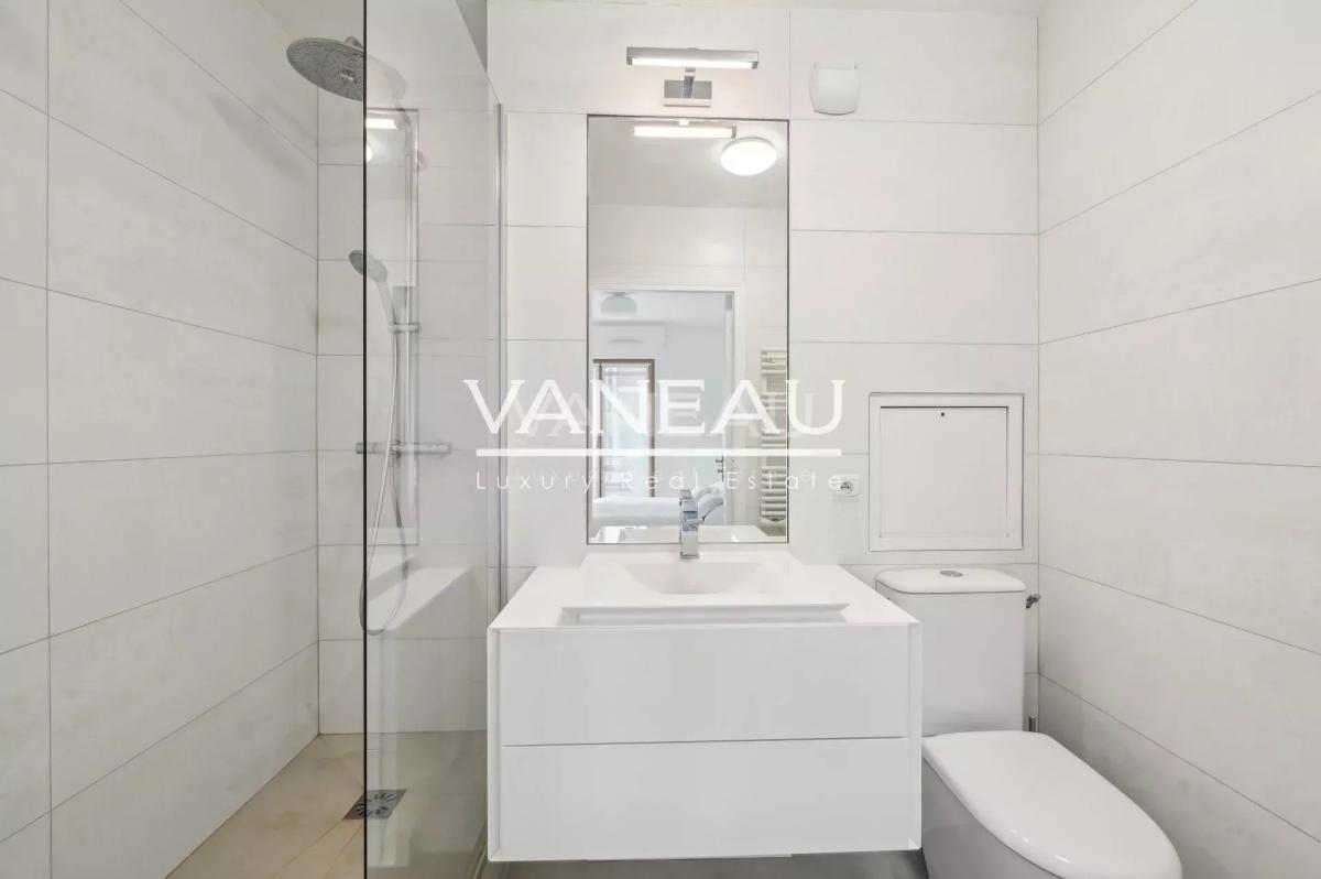 LOCATION MEUBLÉE 2 pièces - PARIS 15ème