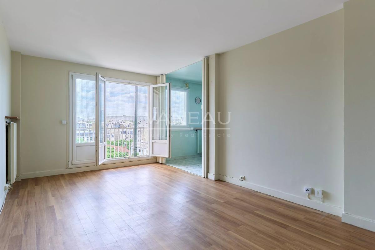 PARIS XVe - Mairie : Appartement avec balcons et vue dégagée sur monuments