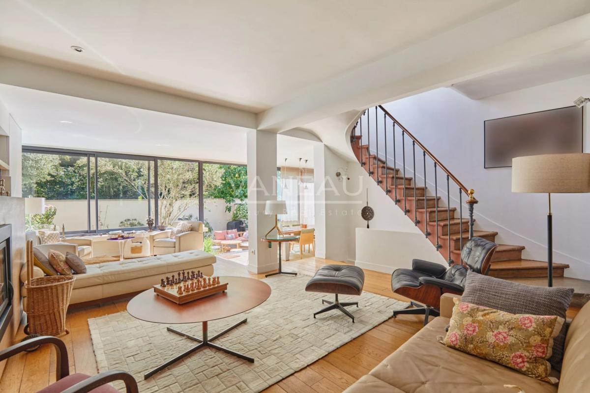 MONTROUGE - Quartier des Écrivains - Maison avec jardin