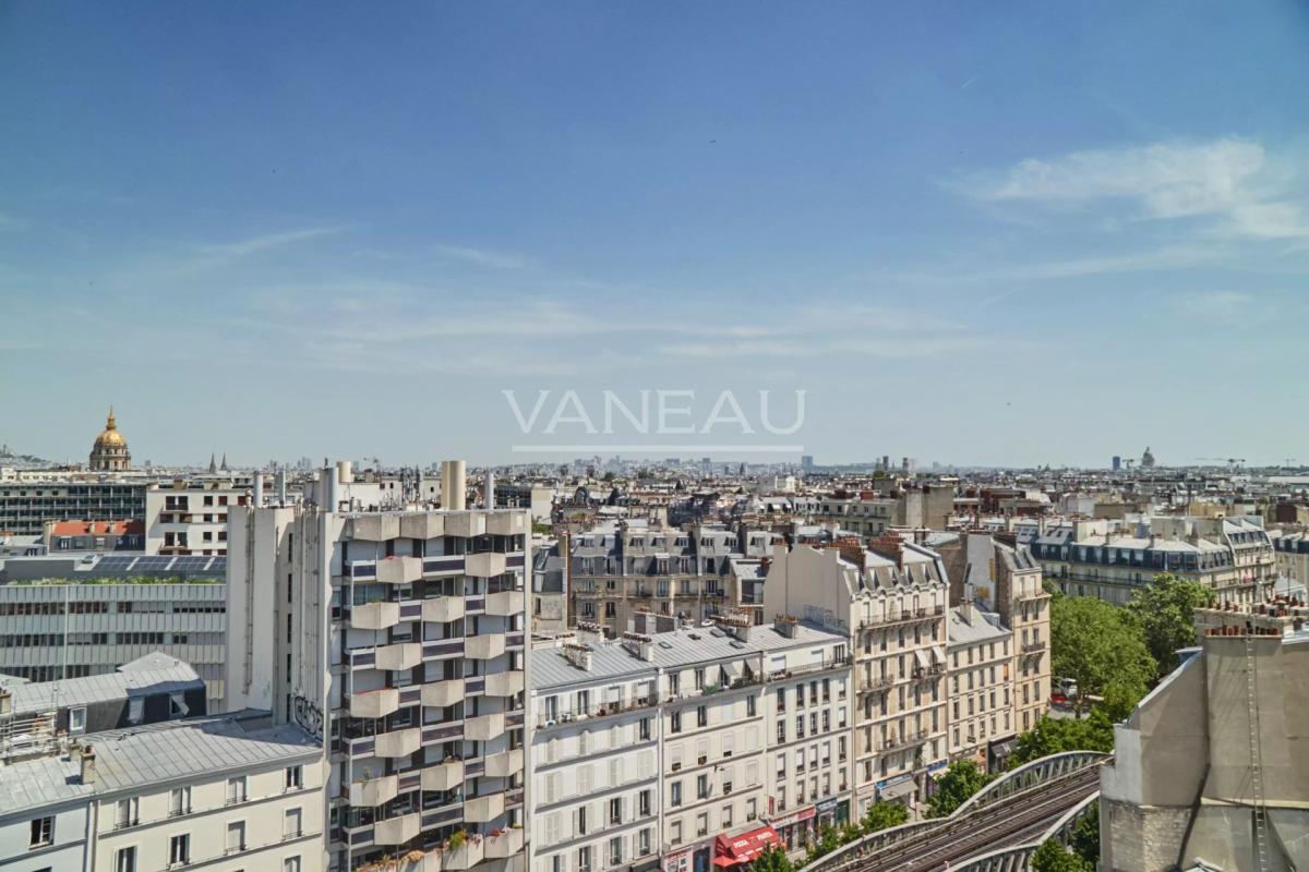Paris XVe - Cambronne - Dernier étage avec vue monuments