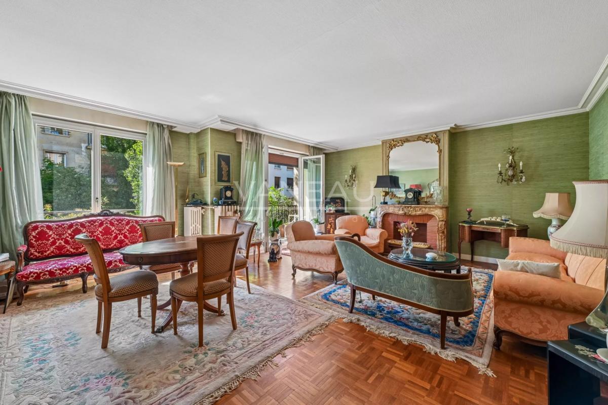 Paris XVIème - Appartement familial avec balcons larges - lumine