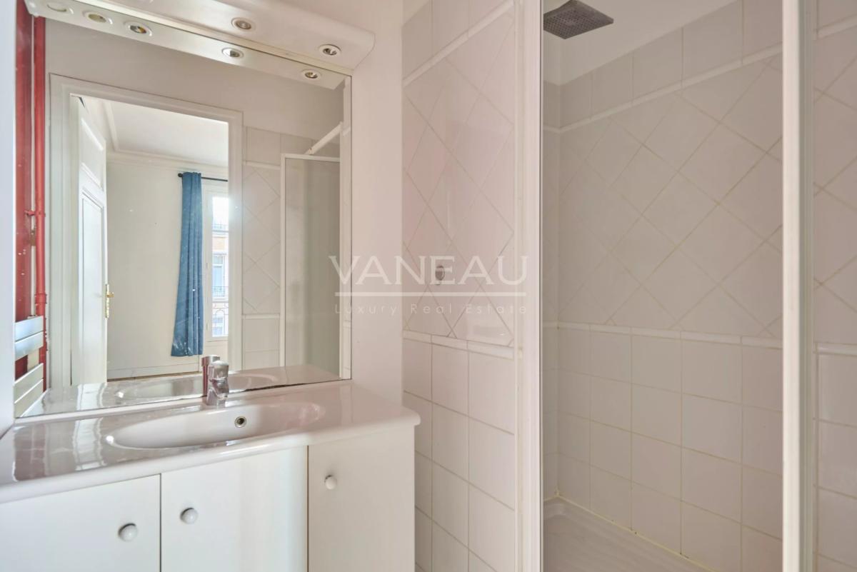 Paris VIIe - Appartement familial au pied du Champ-De-Mars