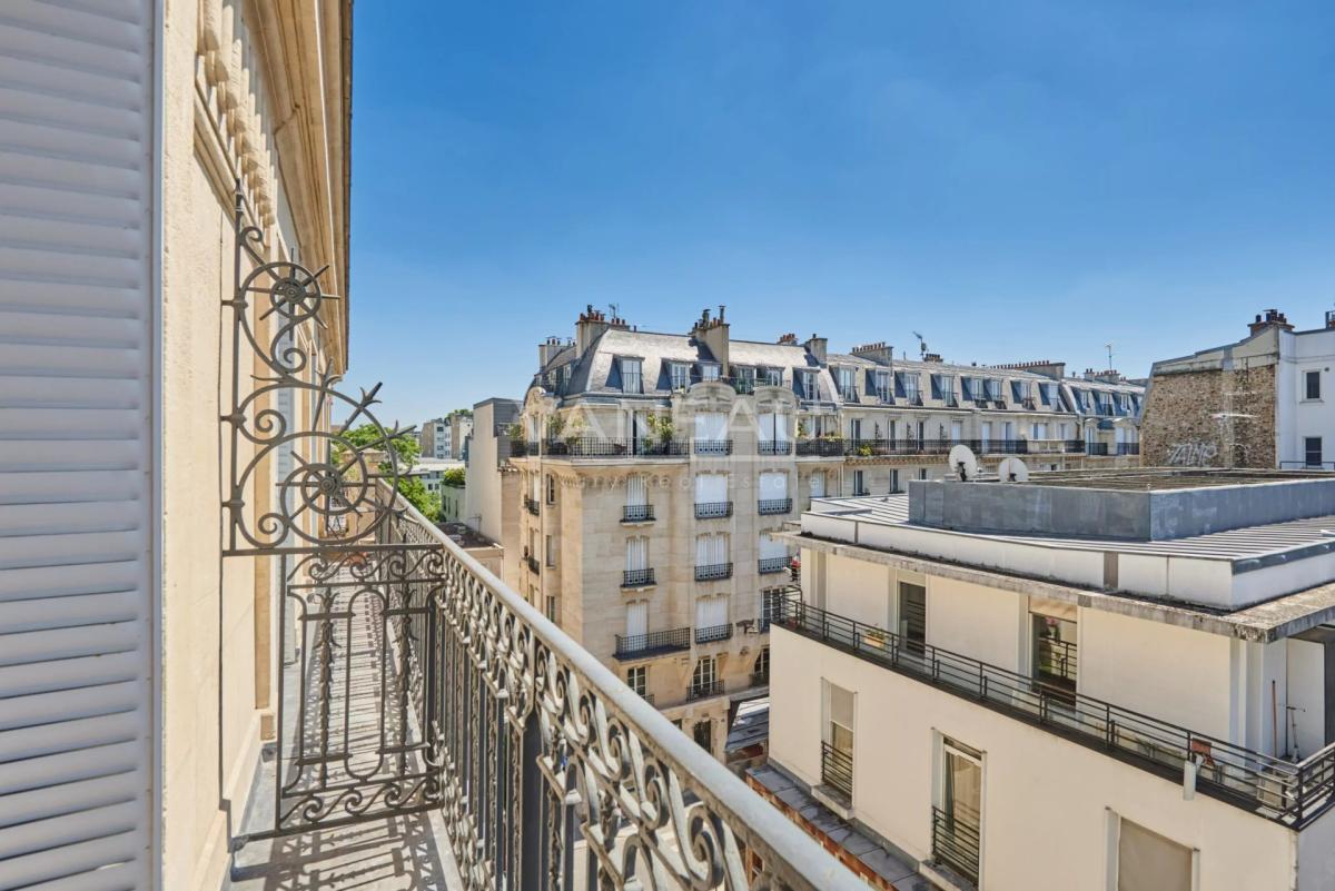 Paris 7ème - St Thomas d'Aquin - Charmant deux pièces
