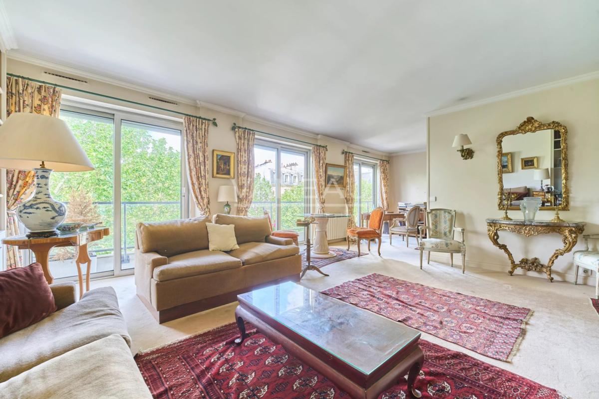Neuilly-sur-Seine – Mairie - Appartement  avec vue dégagée