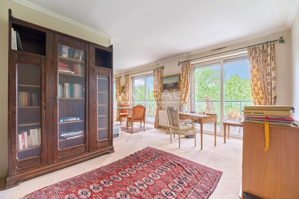 Neuilly-sur-Seine – Mairie - Appartement  avec vue dégagée