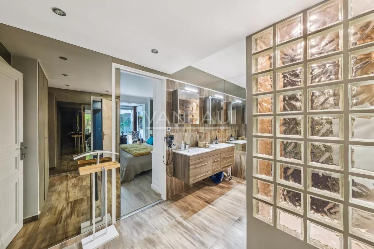 Neuilly 92200 - Appartement d’exception avec jardin privatif
