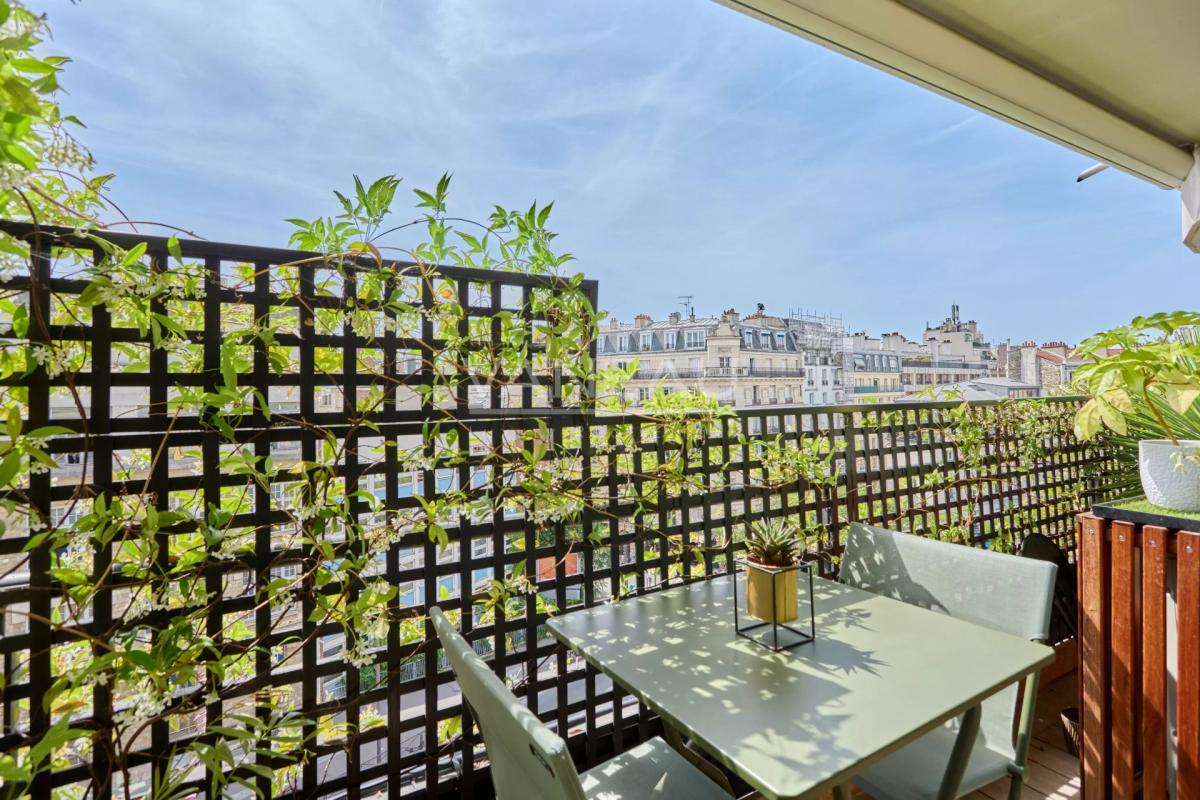 Paris 16ème Chardon Lagache 4 pièces de réception avec extérieur