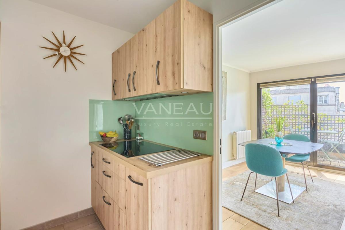 Paris 16ème Chardon Lagache 4 pièces de réception avec extérieur