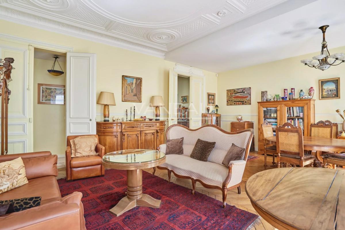 Paris VIIIe - Saint Augustin - Superbe appartement haussmannien