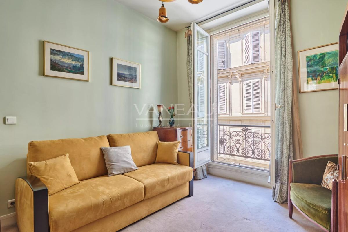 Paris VIIIe - Saint Augustin - Superbe appartement haussmannien