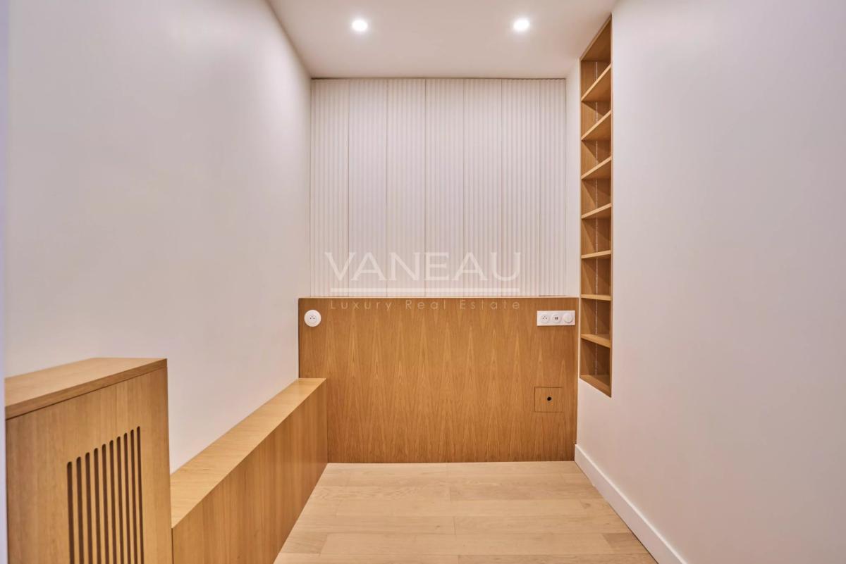 Paris XVIe- Villa Scheffer - Studio avec balcon