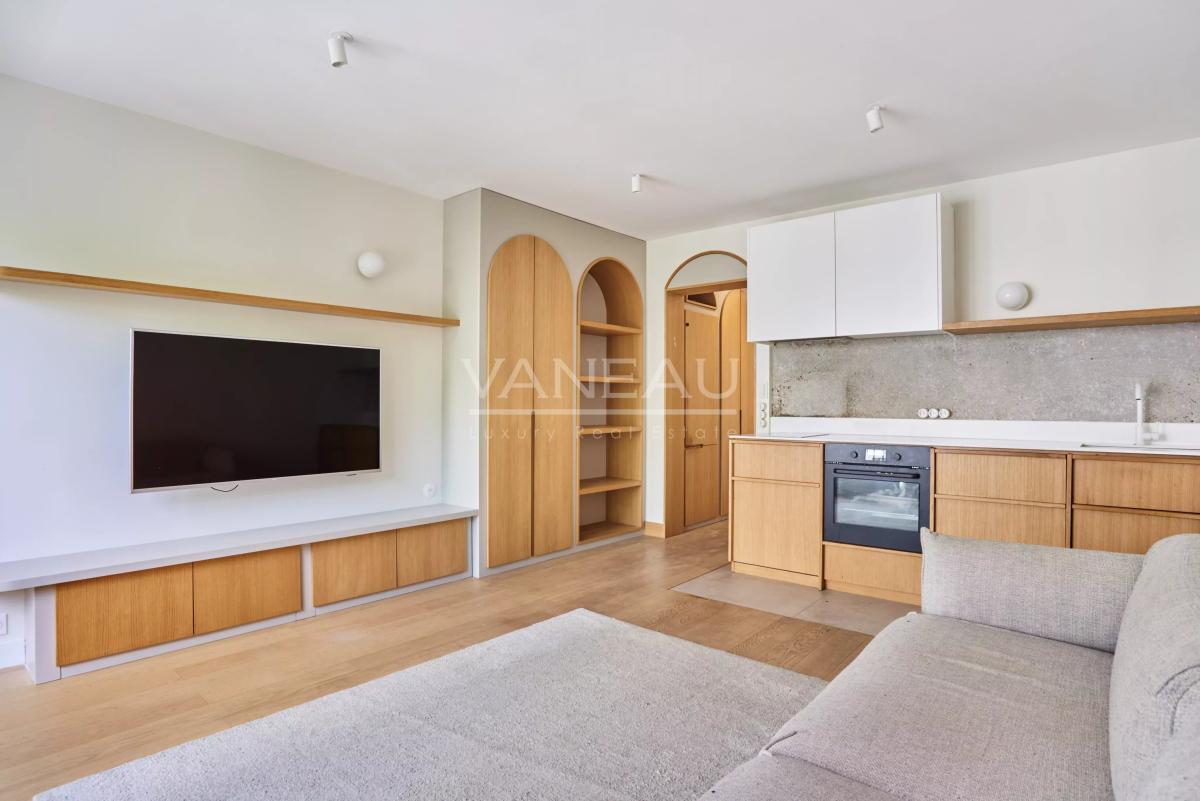 Paris XVIe- Villa Scheffer - Studio avec balcon