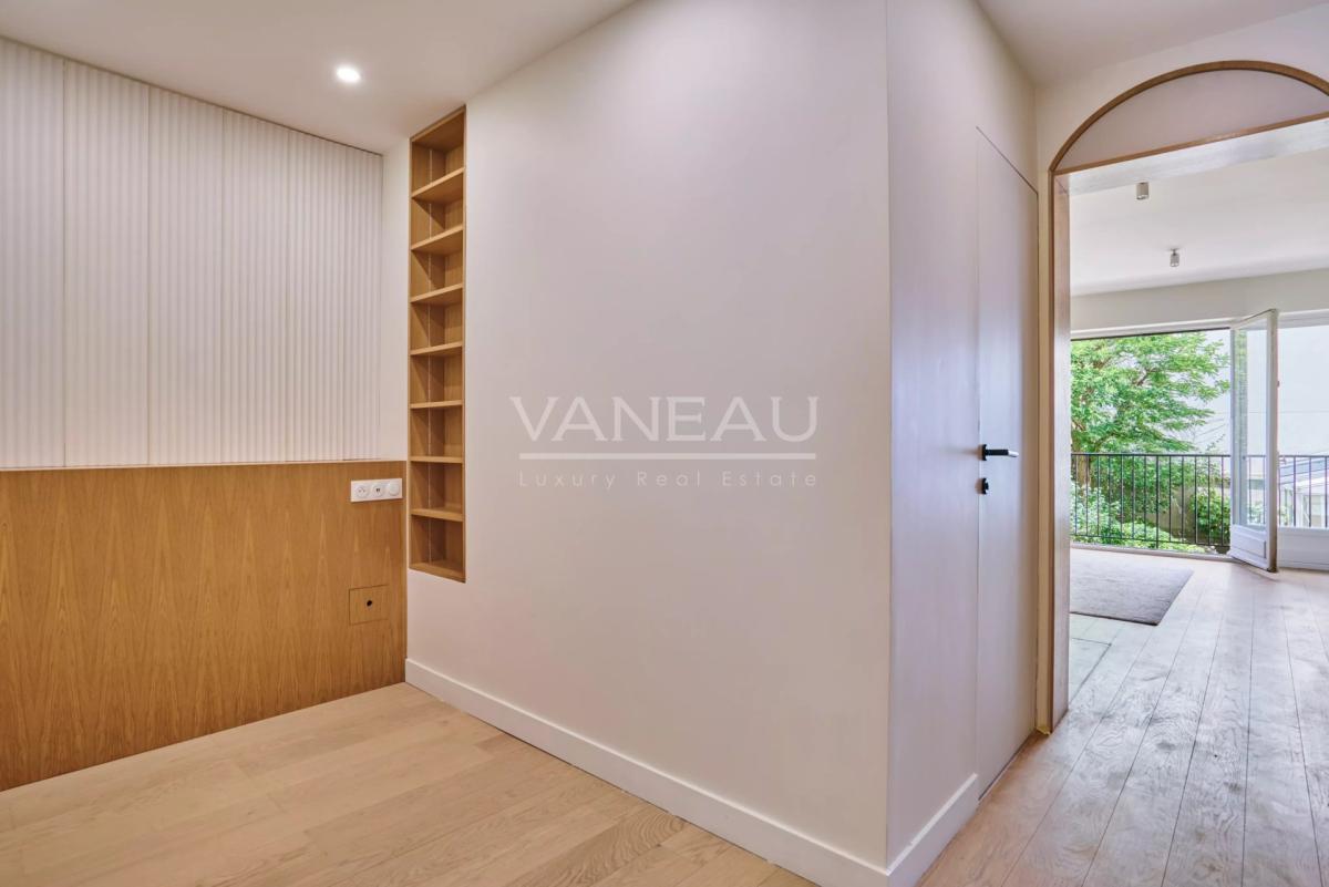 Paris XVIe- Villa Scheffer - Studio avec balcon